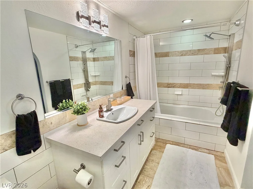 2200 Fort Apache, Las Vegas, NV 89117