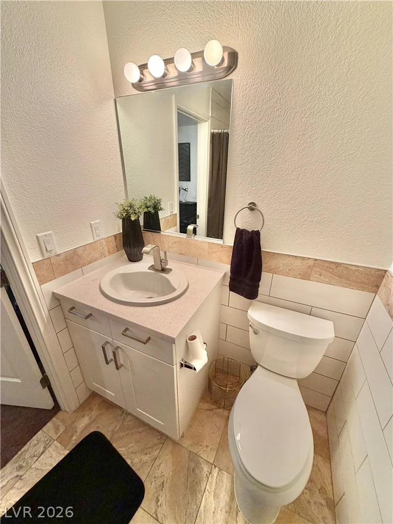2200 Fort Apache, Las Vegas, NV 89117