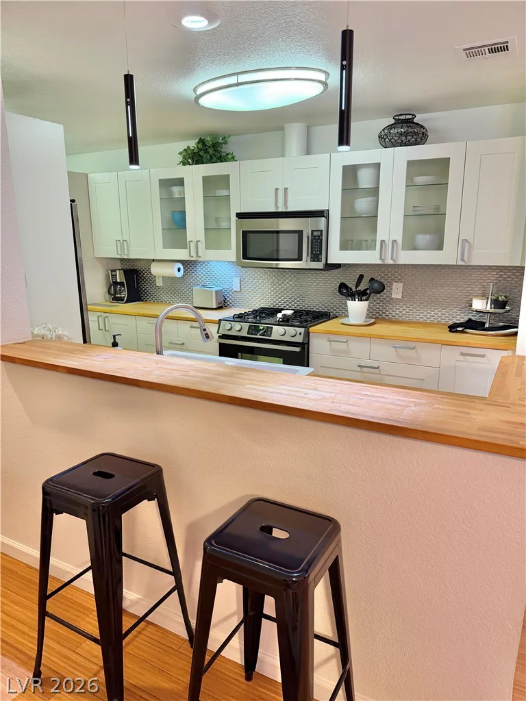2200 Fort Apache, Las Vegas, NV 89117