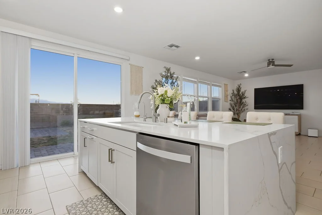 6905 Toll Mountain, North Las Vegas, NV 89086