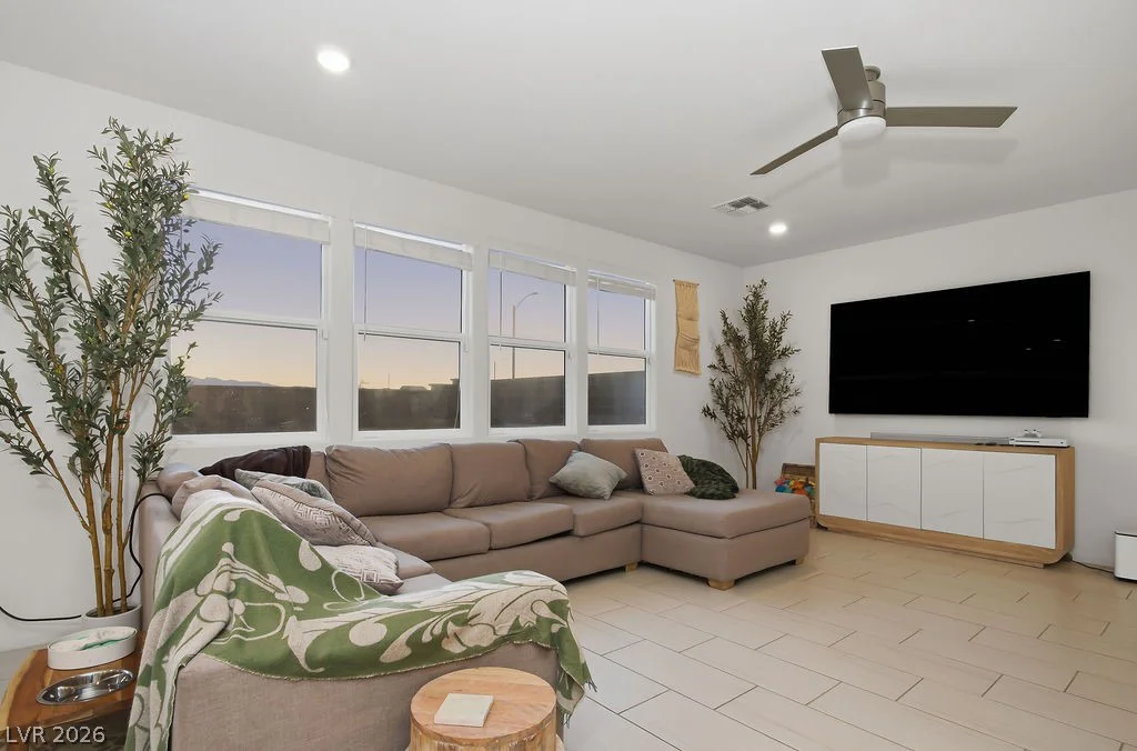 6905 Toll Mountain, North Las Vegas, NV 89086