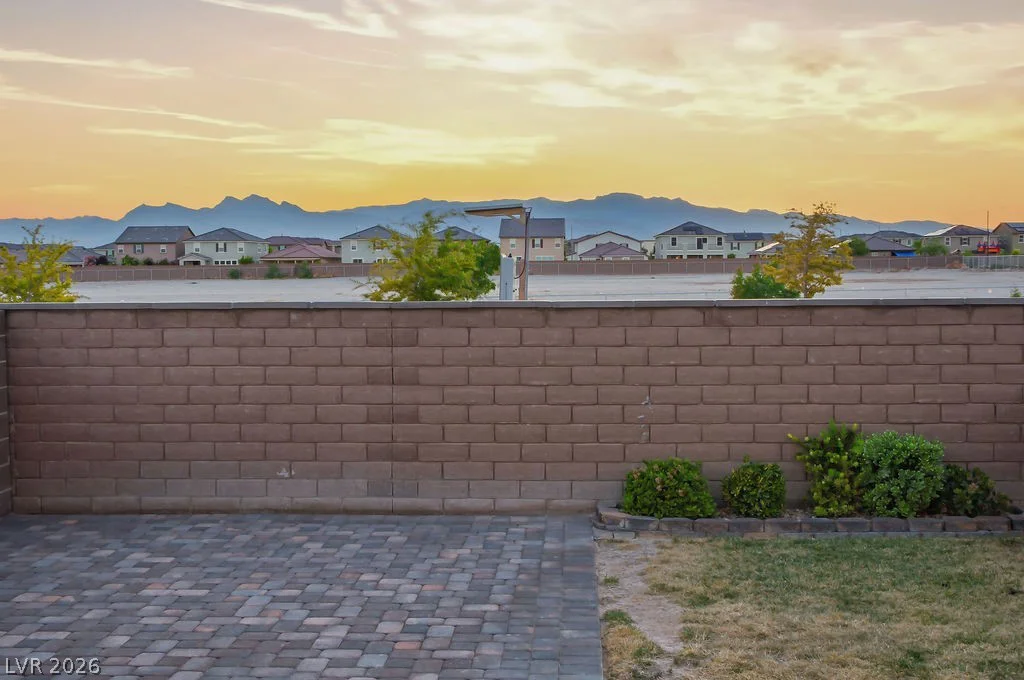 6905 Toll Mountain, North Las Vegas, NV 89086