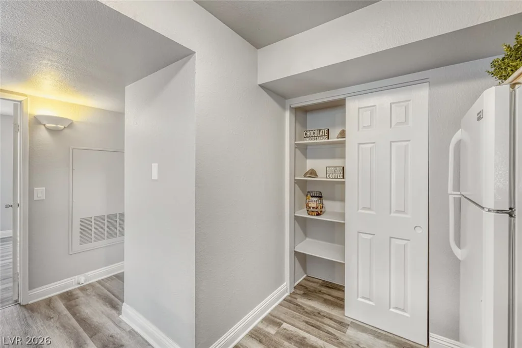 6800 Lake Mead, Las Vegas, NV 89156
