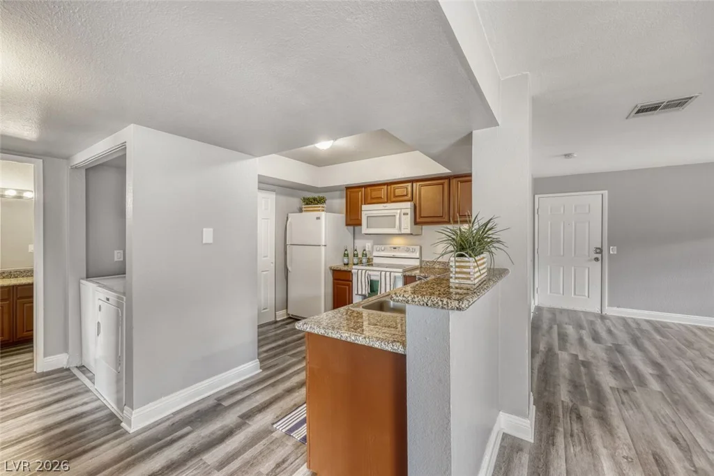 6800 Lake Mead, Las Vegas, NV 89156