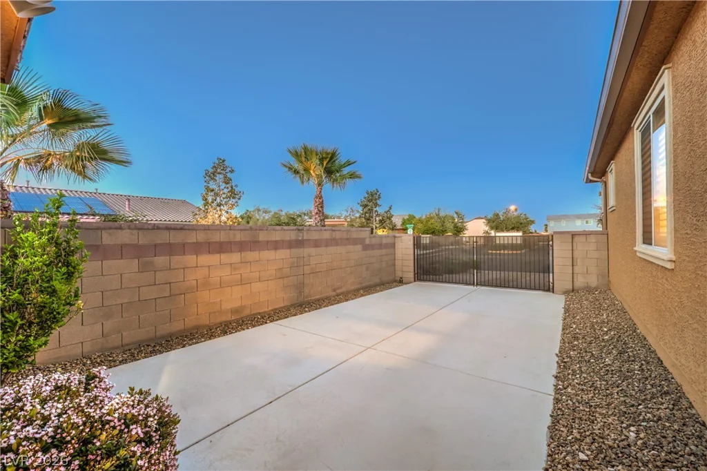 9165 Prescott Downs, Las Vegas, NV 89148