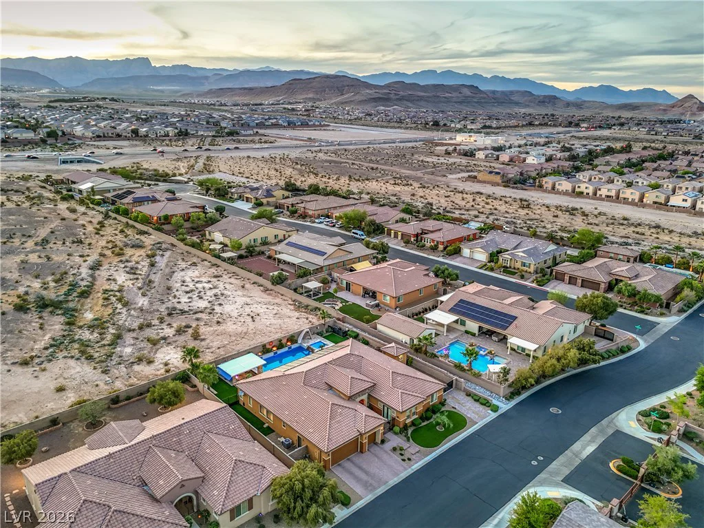 9165 Prescott Downs, Las Vegas, NV 89148