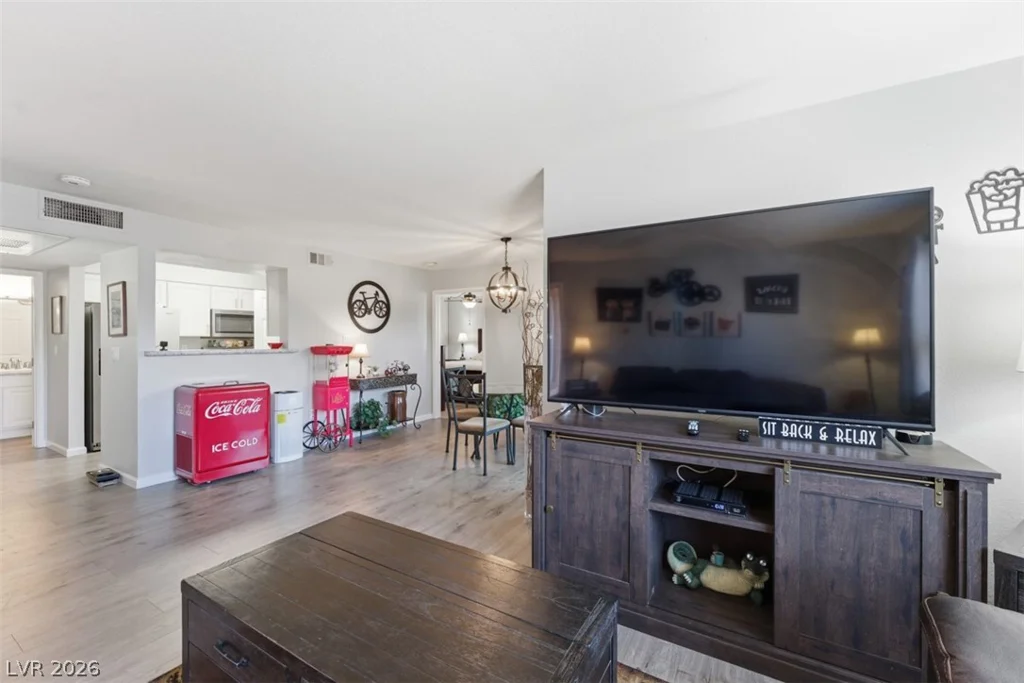 1150 Buffalo, Las Vegas, NV 89128