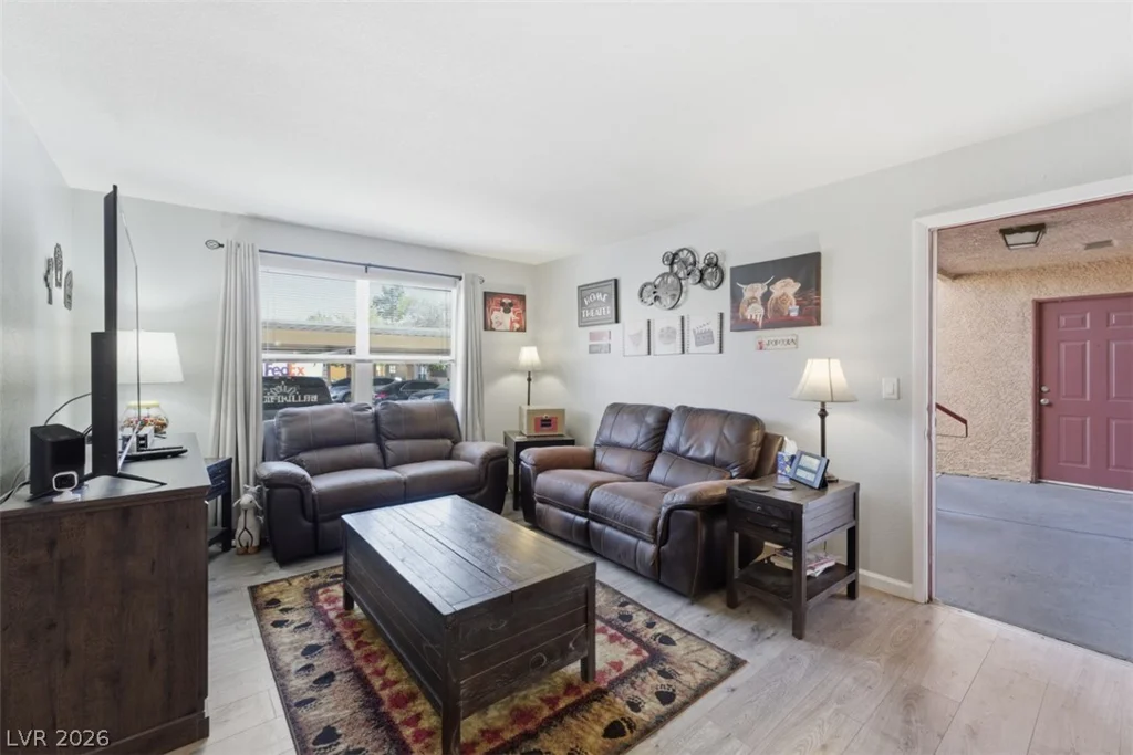 1150 Buffalo, Las Vegas, NV 89128