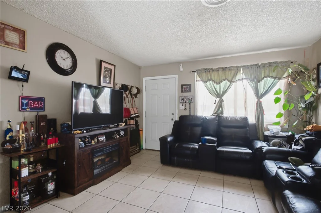 2704 Brady, Las Vegas, NV 89101