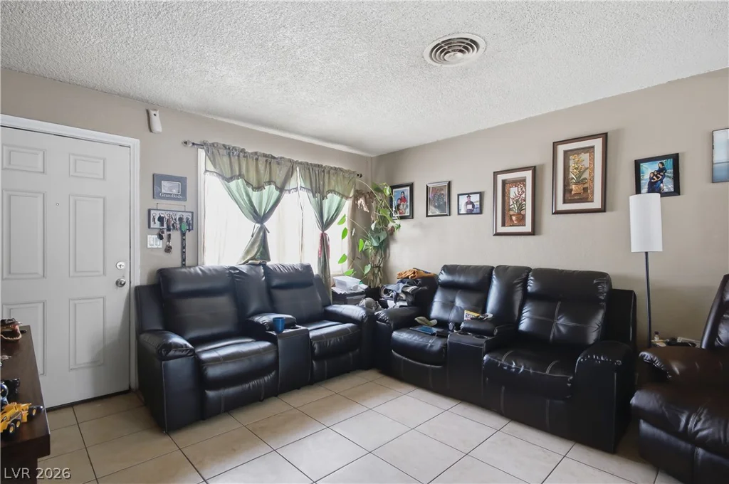 2704 Brady, Las Vegas, NV 89101