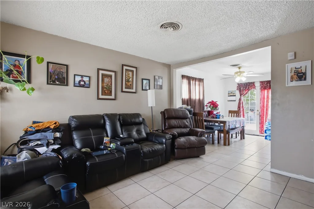 2704 Brady, Las Vegas, NV 89101