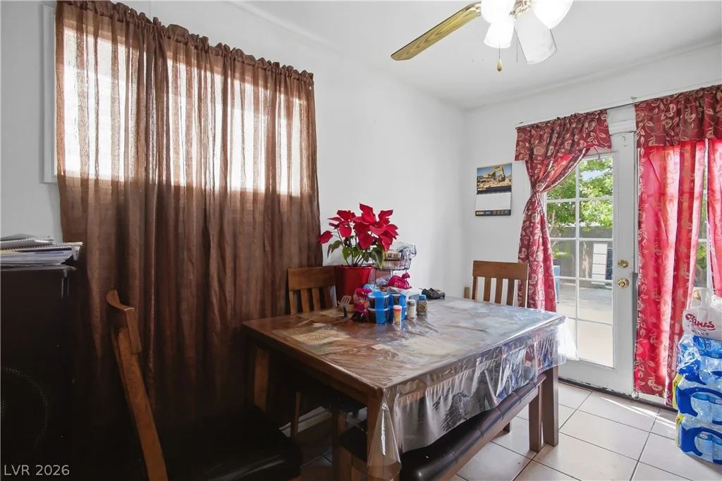 2704 Brady, Las Vegas, NV 89101