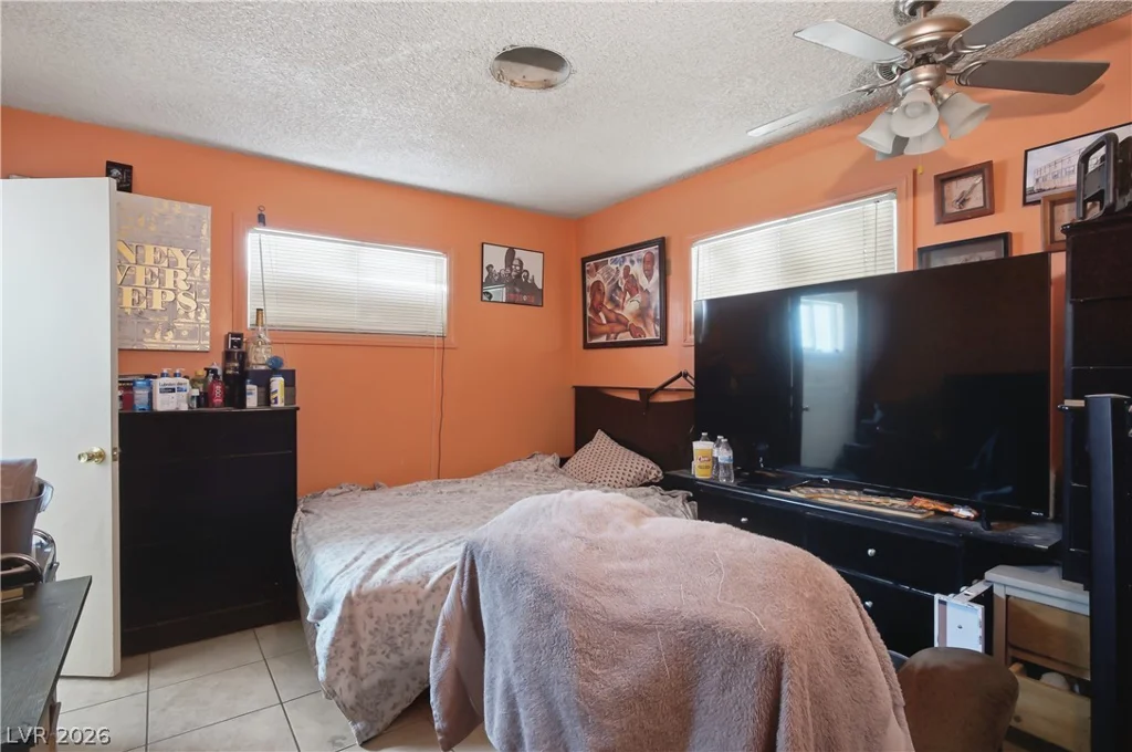 2704 Brady, Las Vegas, NV 89101