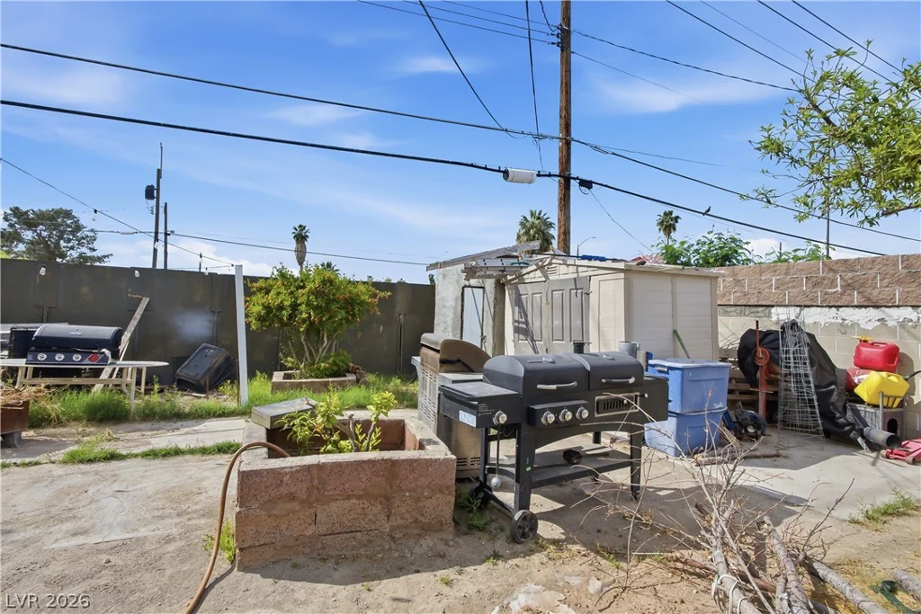 2704 Brady, Las Vegas, NV 89101