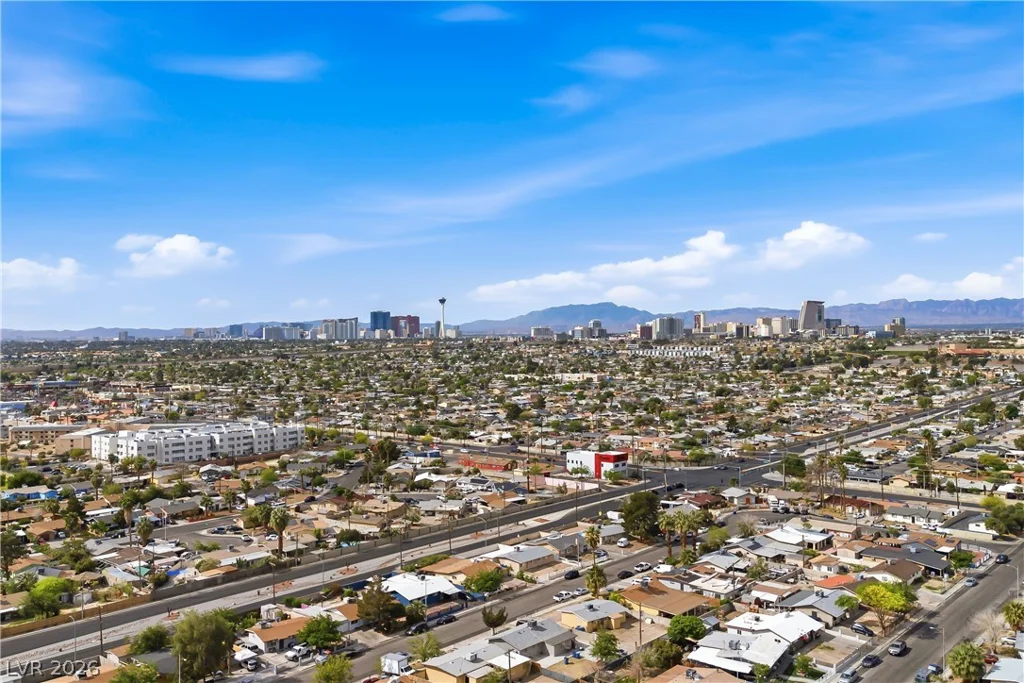 2704 Brady, Las Vegas, NV 89101