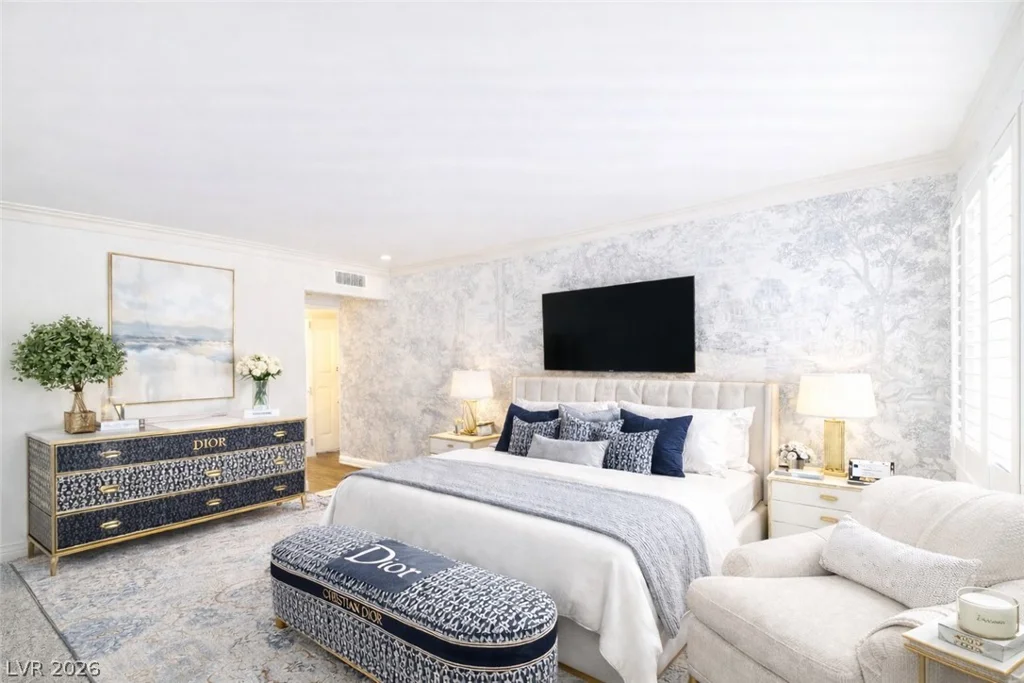 730 Royal Crest, Las Vegas, NV 89169