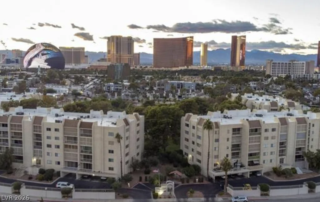 730 Royal Crest, Las Vegas, NV 89169