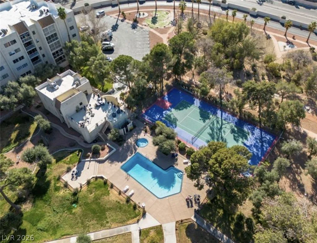 730 Royal Crest, Las Vegas, NV 89169