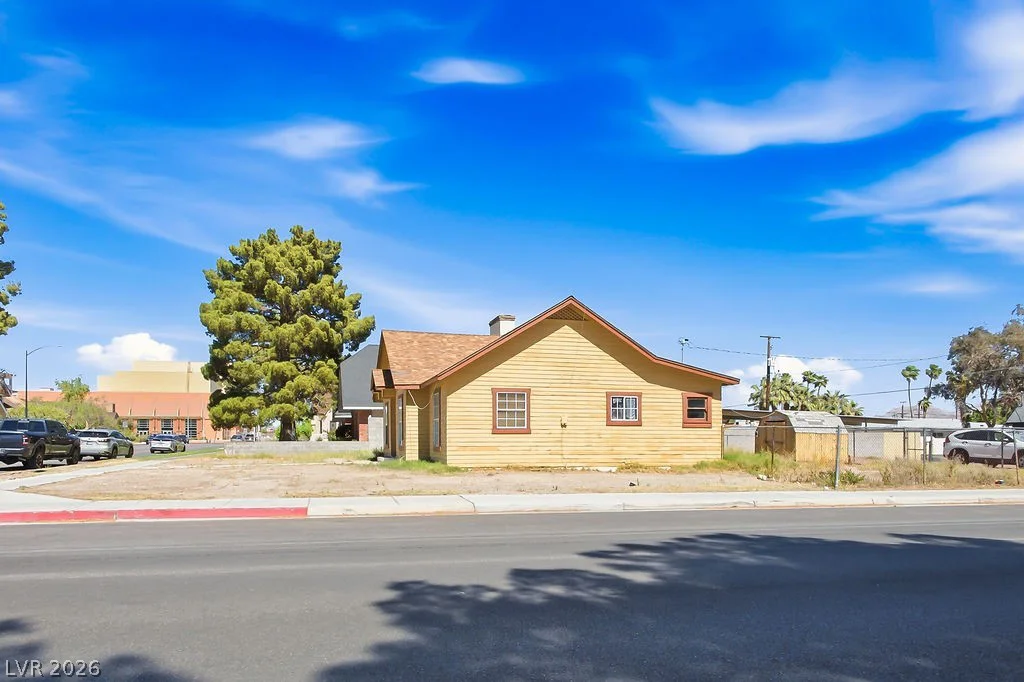 529 9th, Las Vegas, NV 89101