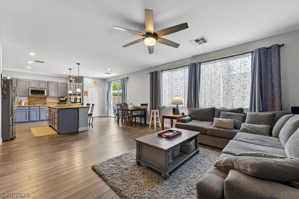 394 Glocker, Henderson, NV 89012