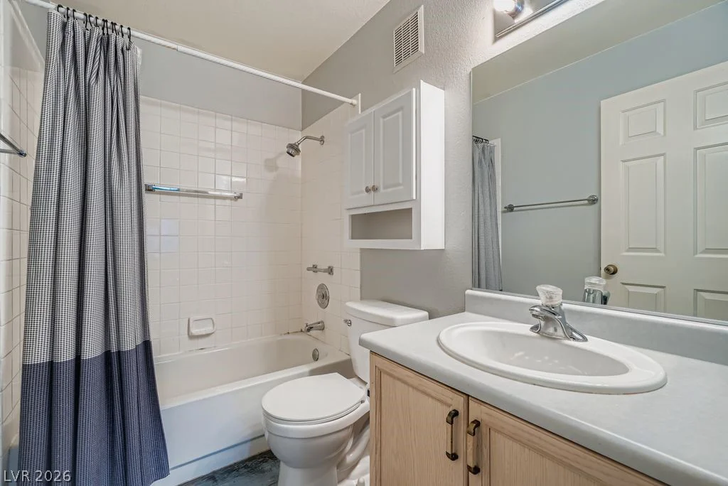 7605 Almeria, Las Vegas, NV 89128