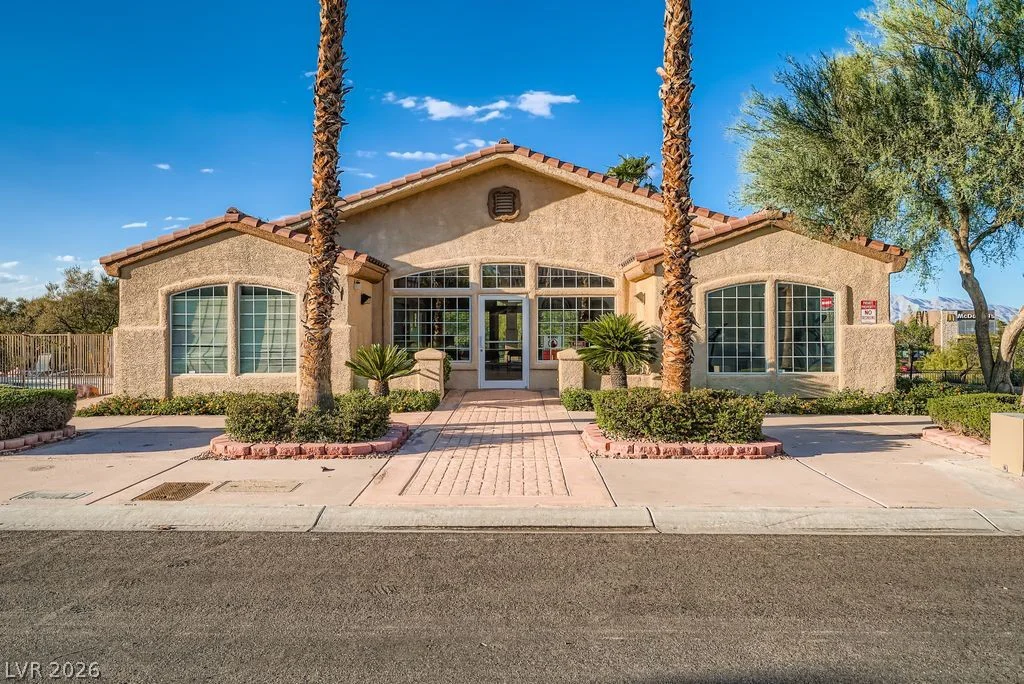 7605 Almeria, Las Vegas, NV 89128