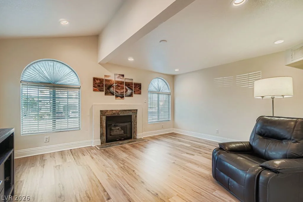 7605 Almeria, Las Vegas, NV 89128