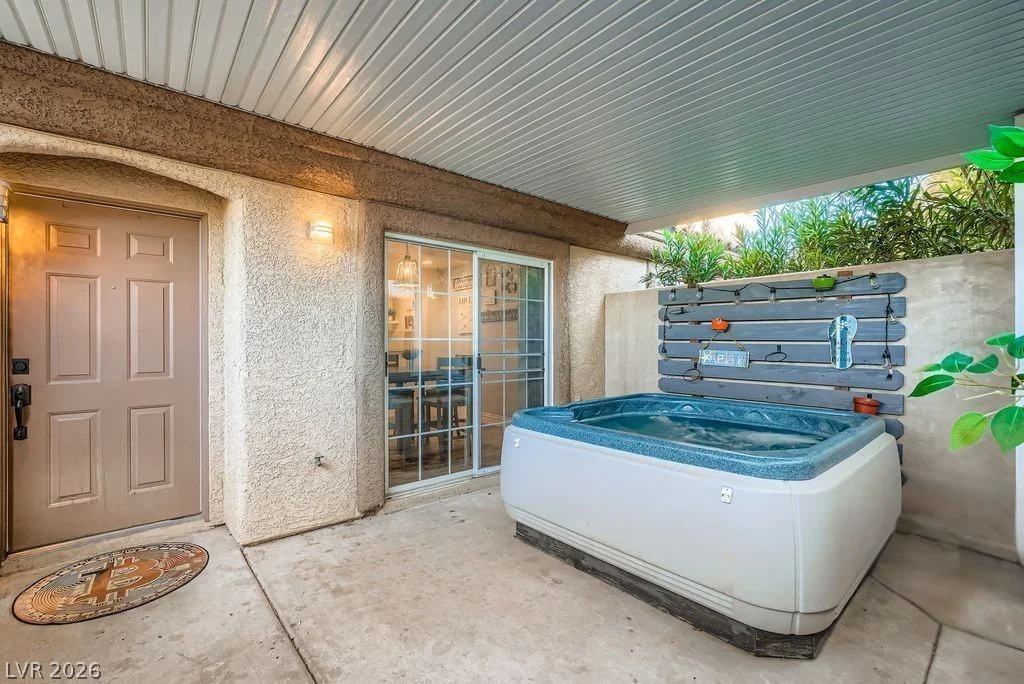 7605 Almeria, Las Vegas, NV 89128
