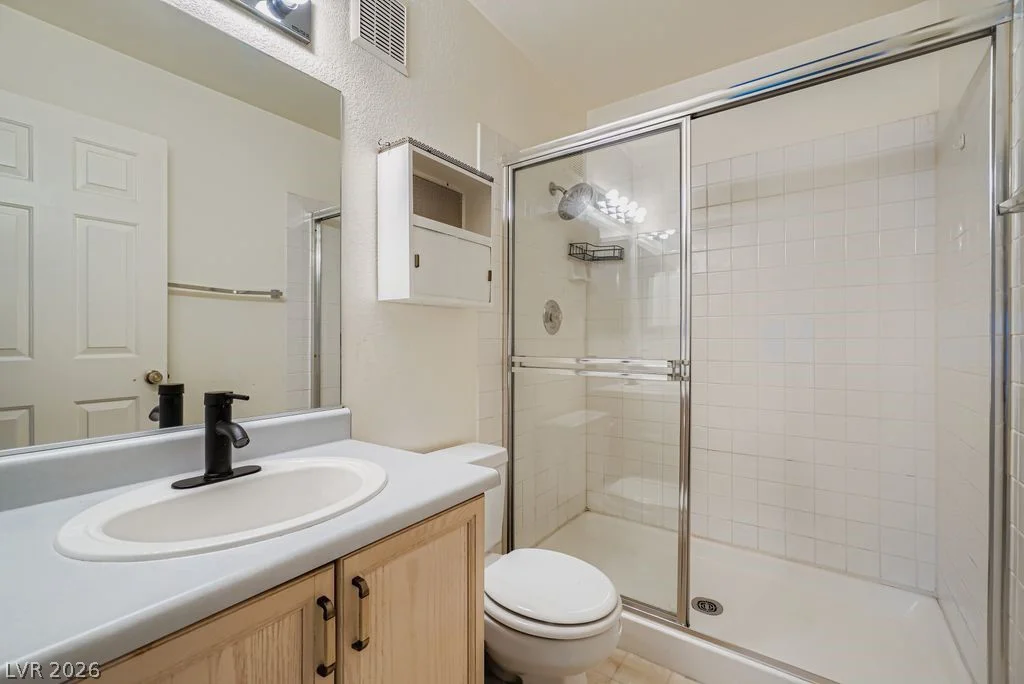 7605 Almeria, Las Vegas, NV 89128