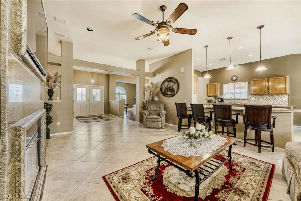 5020 Palm View, Las Vegas, NV 89130