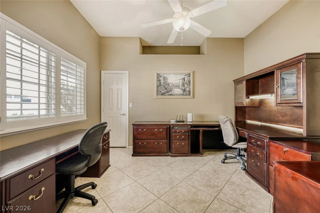 5020 Palm View, Las Vegas, NV 89130