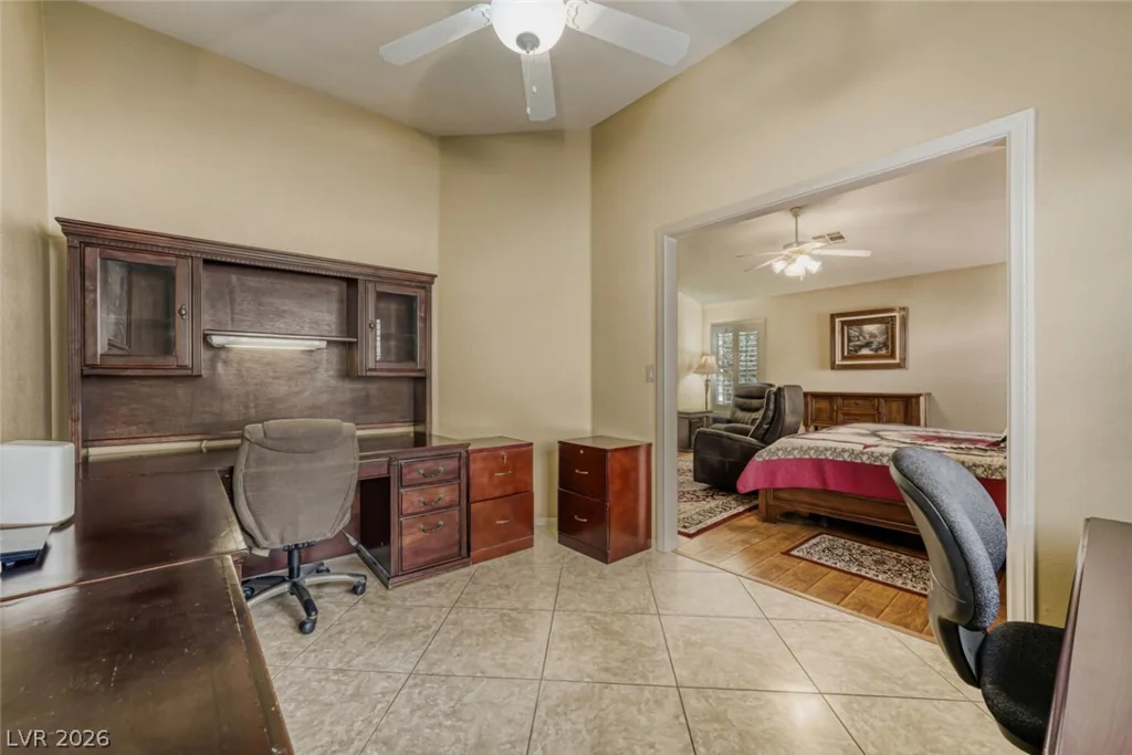 5020 Palm View, Las Vegas, NV 89130
