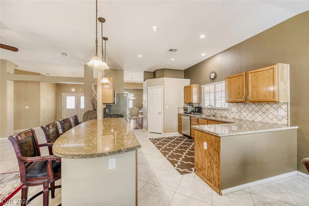 5020 Palm View, Las Vegas, NV 89130