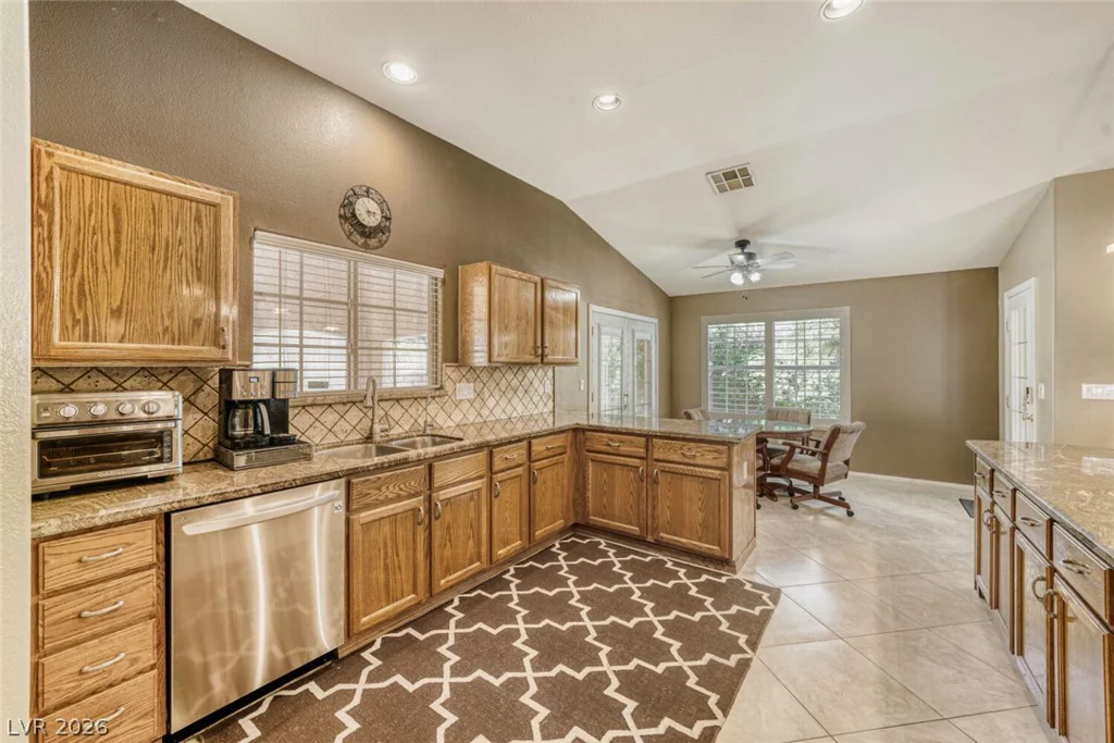 5020 Palm View, Las Vegas, NV 89130