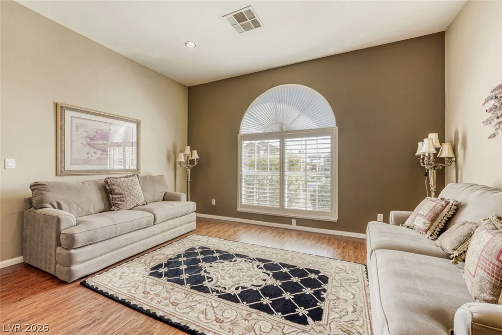 5020 Palm View, Las Vegas, NV 89130