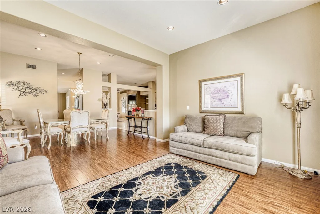 5020 Palm View, Las Vegas, NV 89130