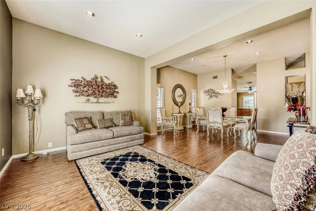 5020 Palm View, Las Vegas, NV 89130
