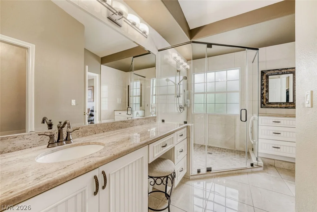 5020 Palm View, Las Vegas, NV 89130