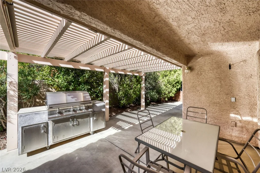 5020 Palm View, Las Vegas, NV 89130