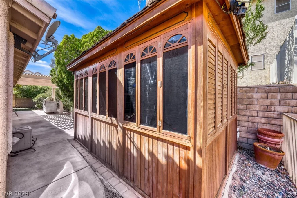 5020 Palm View, Las Vegas, NV 89130