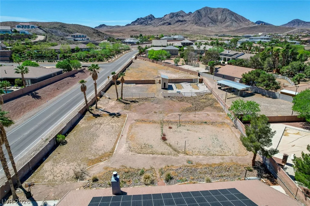 631 Lomprey, Henderson, NV 89002