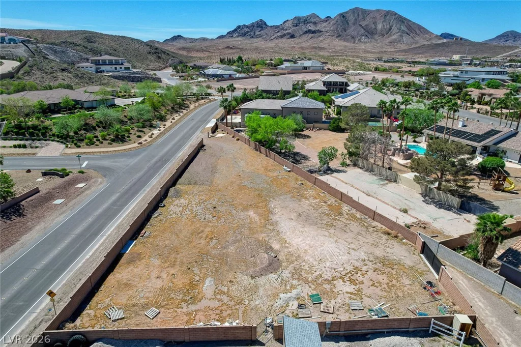631 Lomprey, Henderson, NV 89002