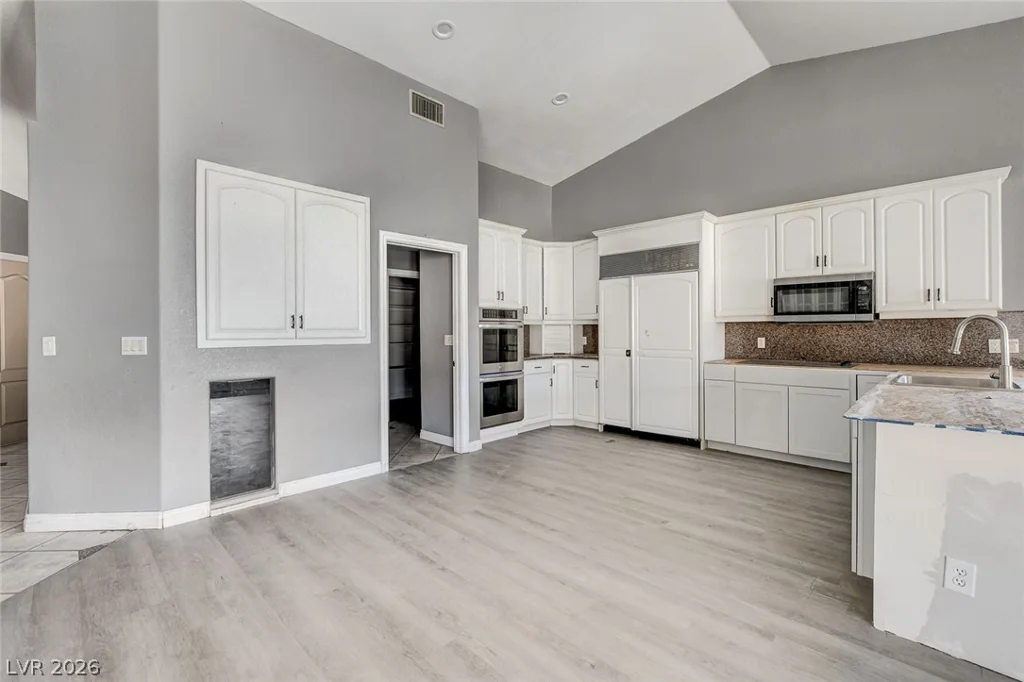 631 Lomprey, Henderson, NV 89002