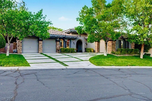 24 Panorama Crest, Las Vegas, NV 89135