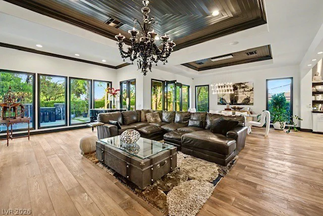 24 Panorama Crest, Las Vegas, NV 89135