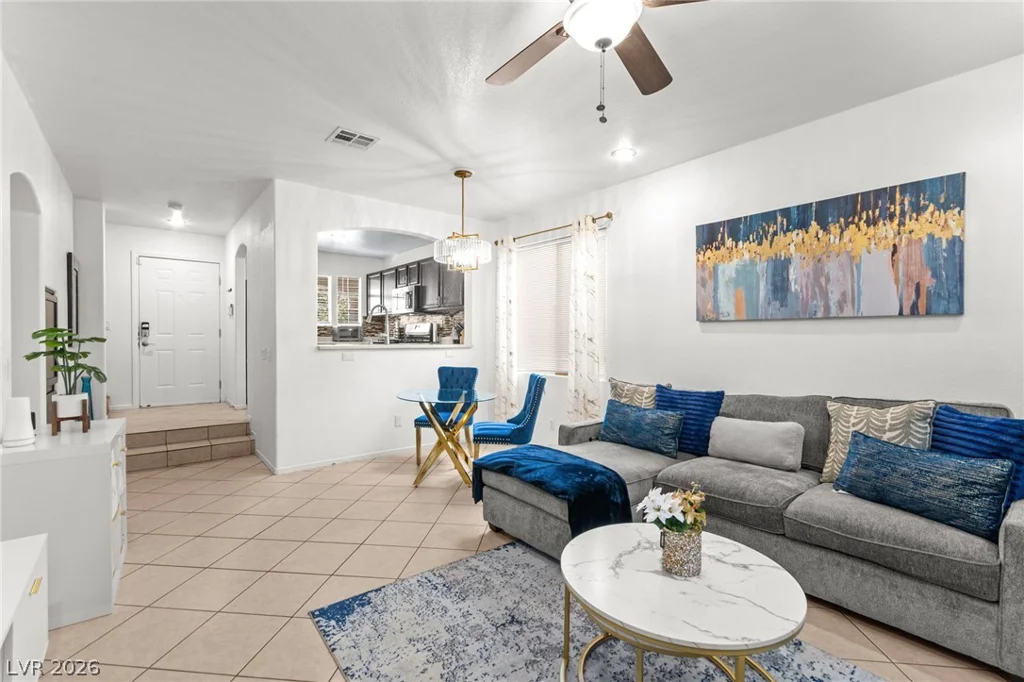 10378 Midseason Mist, Las Vegas, NV 89183
