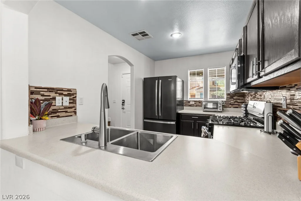 10378 Midseason Mist, Las Vegas, NV 89183