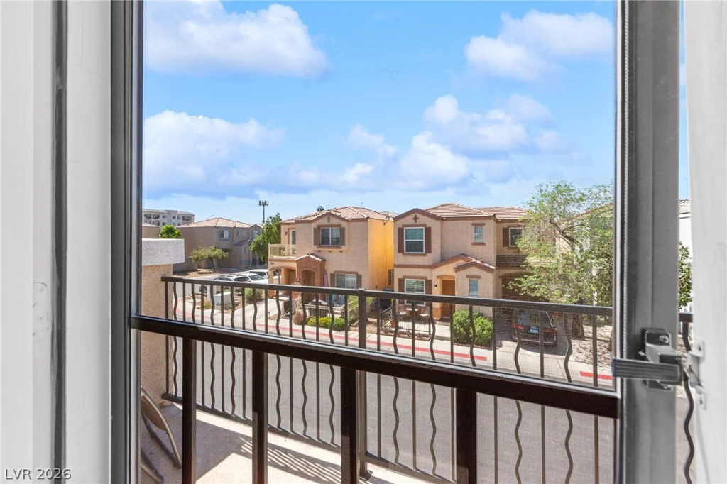 10378 Midseason Mist, Las Vegas, NV 89183