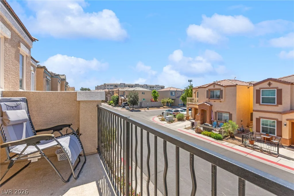 10378 Midseason Mist, Las Vegas, NV 89183