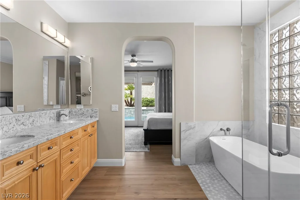 7591 Apache Cliff, Las Vegas, NV 89113